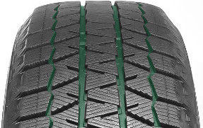 Дренаж Bridgestone Blizzak DM-Z3 качественно выводит жидкость.