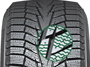 Hankook W616 Winter i*cept IZ2 оснащена внушающим количеством ламелей.