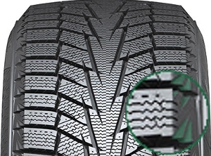 Элементы боковых блоков Hankook W616 Winter i*cept IZ2 хорошо справляются с рыхлым снегом.