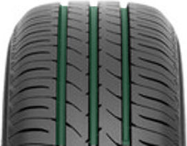 продольные каналы Toyo NanoEnergy 3 обеспечивают сопротивление аквапланированию